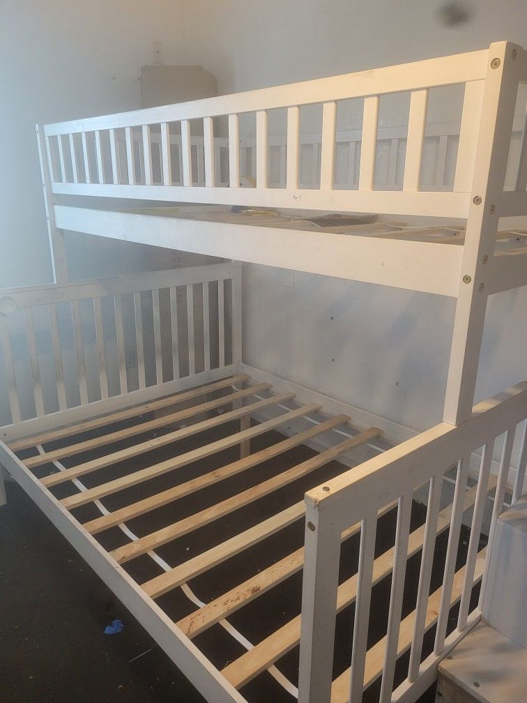 Bunk Bed 