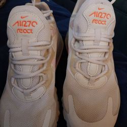 Nike Tennis Shoes Size 6