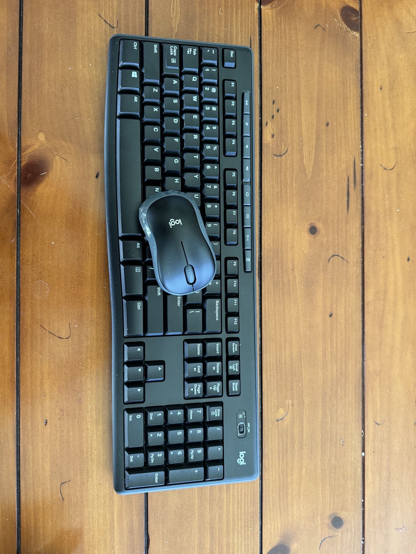 Logitech Keyboard + Mouse