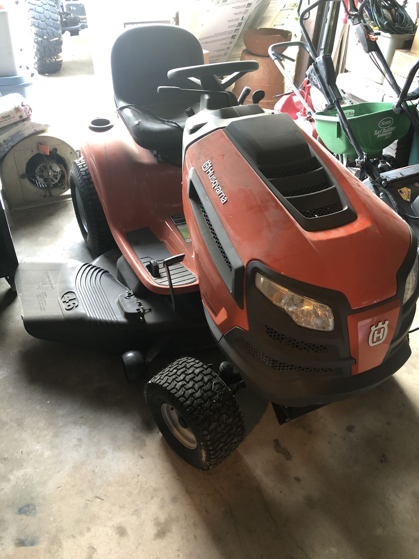 Husqvarna 46 inch riding mower for Sale in Bedford, TX OfferUp