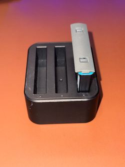Insta 360 charger and battery