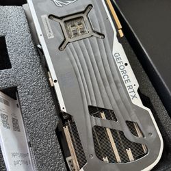 RTX 4090 - ZOTAC GAMING TRINITY OC