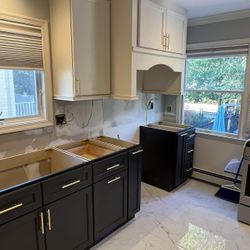 Black Shaker Kitchen Cabinets