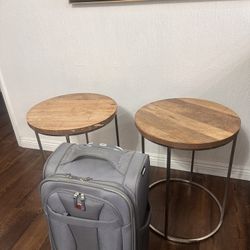 FREE SIDE TABLES AND LUGGAGE