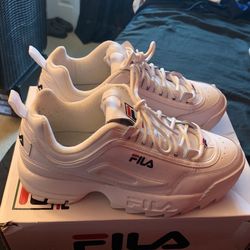 Women’s Size 10 Fila Disruptor 2  Premium