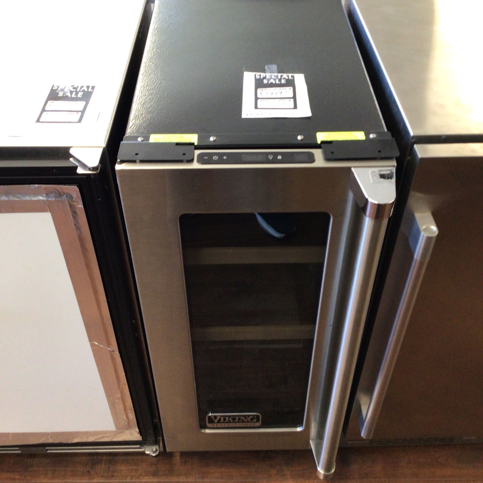 Viking 15in Professional Series Wine Cooler