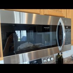 Frigidaire Gallery Microwave 