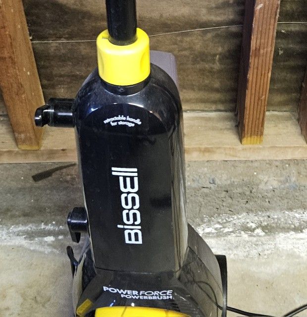 Bissell Upright Carpet Cleaner