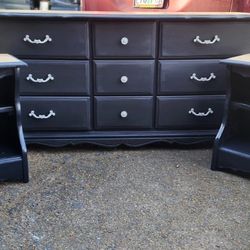 Dresser And Nightstand Set 