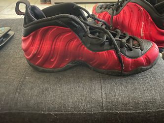 Nike Air Foampoiste Size 10.5
