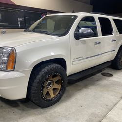 2011 GMC Yukon SLT