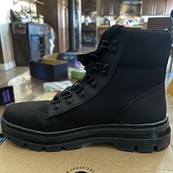 Dr. Martens COMBS $75. Obo