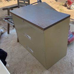 Free Lateral Filing Cabinet With Folder And Lock Key 