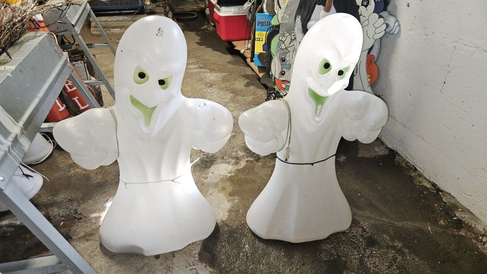 2 vintage general foam 36 inch ghost blowmold  both lighted 150 Both