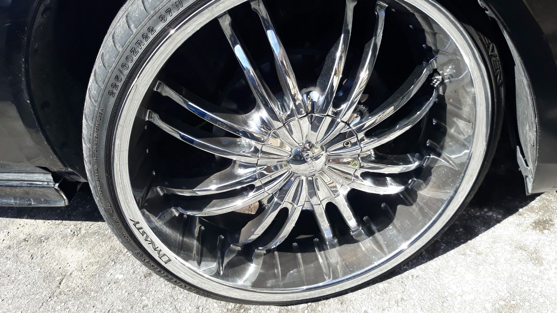 Dynasty 22 inch rims and tires no bends cracks chrome pilling a1 shape
