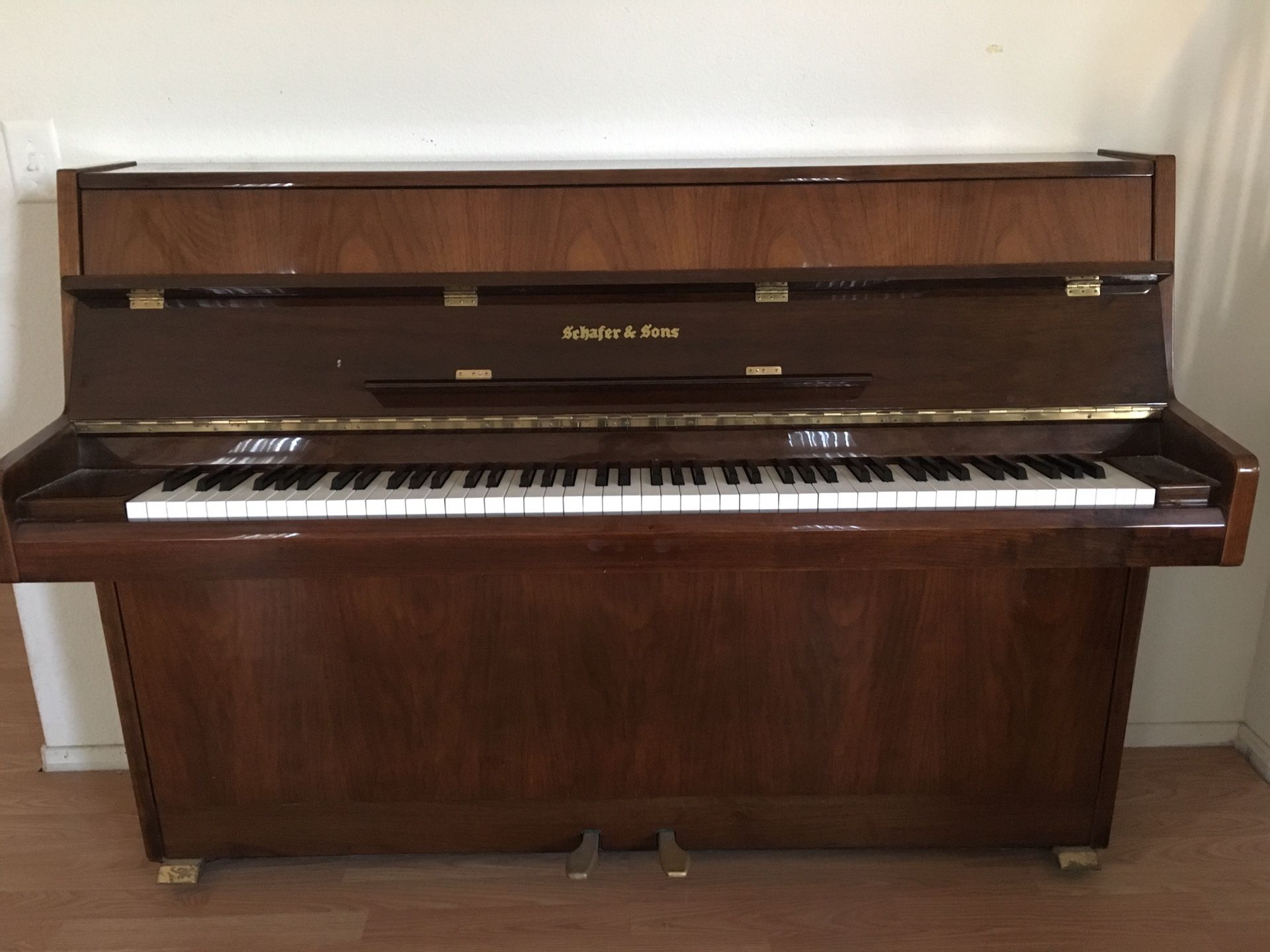 Schafer and Sons Piano