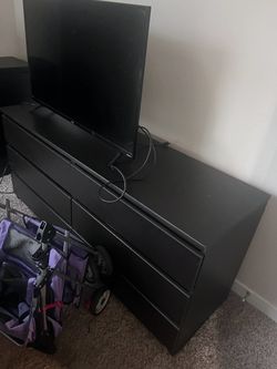 Free Dresser Must come pick up
