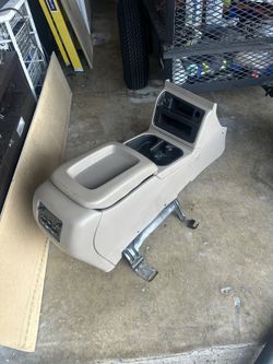 gmt800 center console bose sub