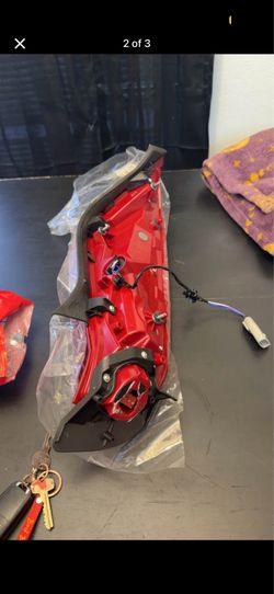 Cadillac xts rear tail light