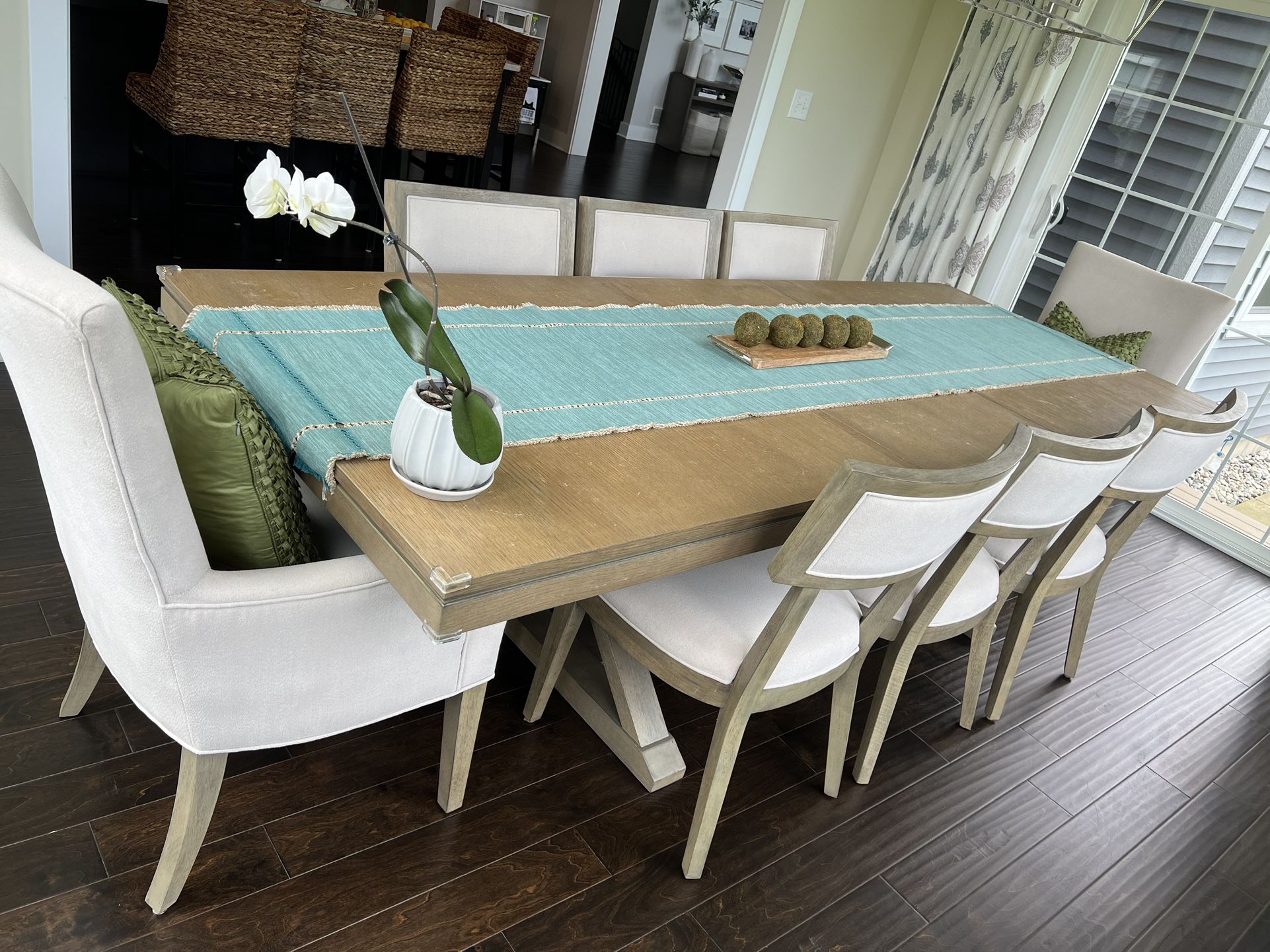 Dinning Table and Chair Set