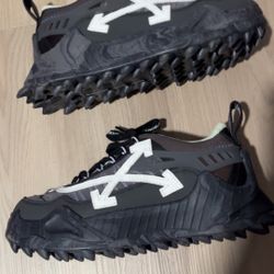 Off white Odsy 1000 Size 8 