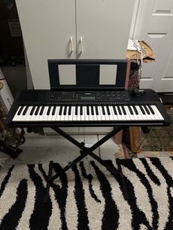 Yamaha PSR-series 61-key portable keyboard