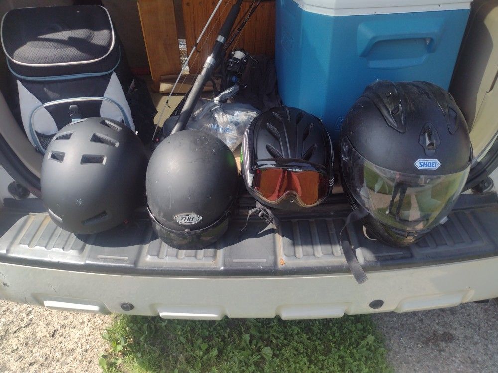 Snowboarding And Motorcycle Helmets 