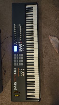 Akai MPK88 Great Shape