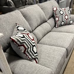 Stylish Nice Cozy Couch! 