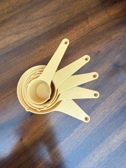 Vintage measuring cups