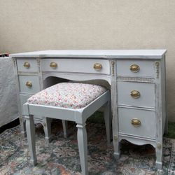 Vanity / provincial desk 