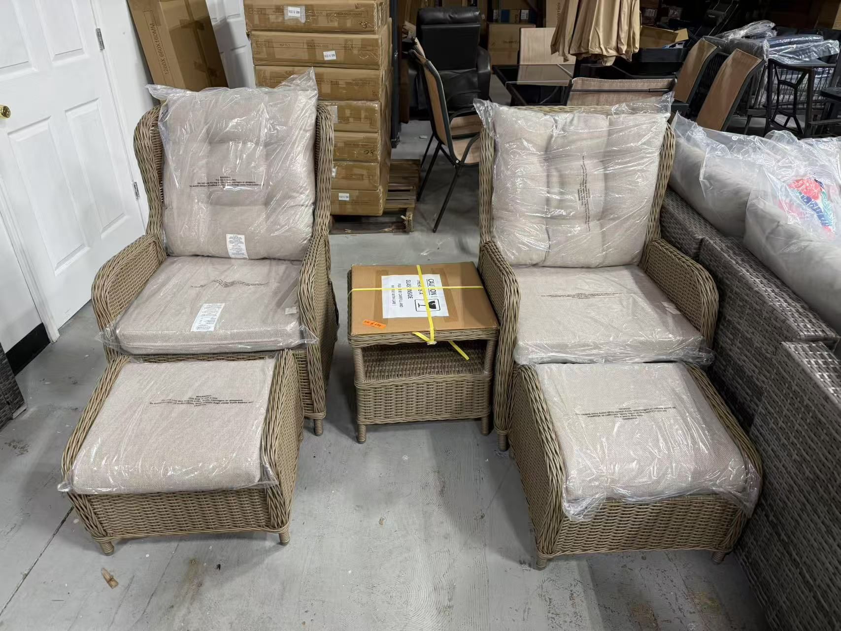 New 5 Piece Poly Rattan Patio Conversation Set, Recliner & Ottoman with Coffee Side Table