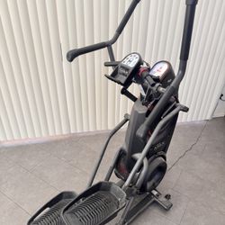 Bow flex Max Trainer M5