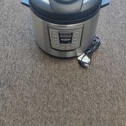 Instant Pot iP-Lux 6 Quart New Never Used

