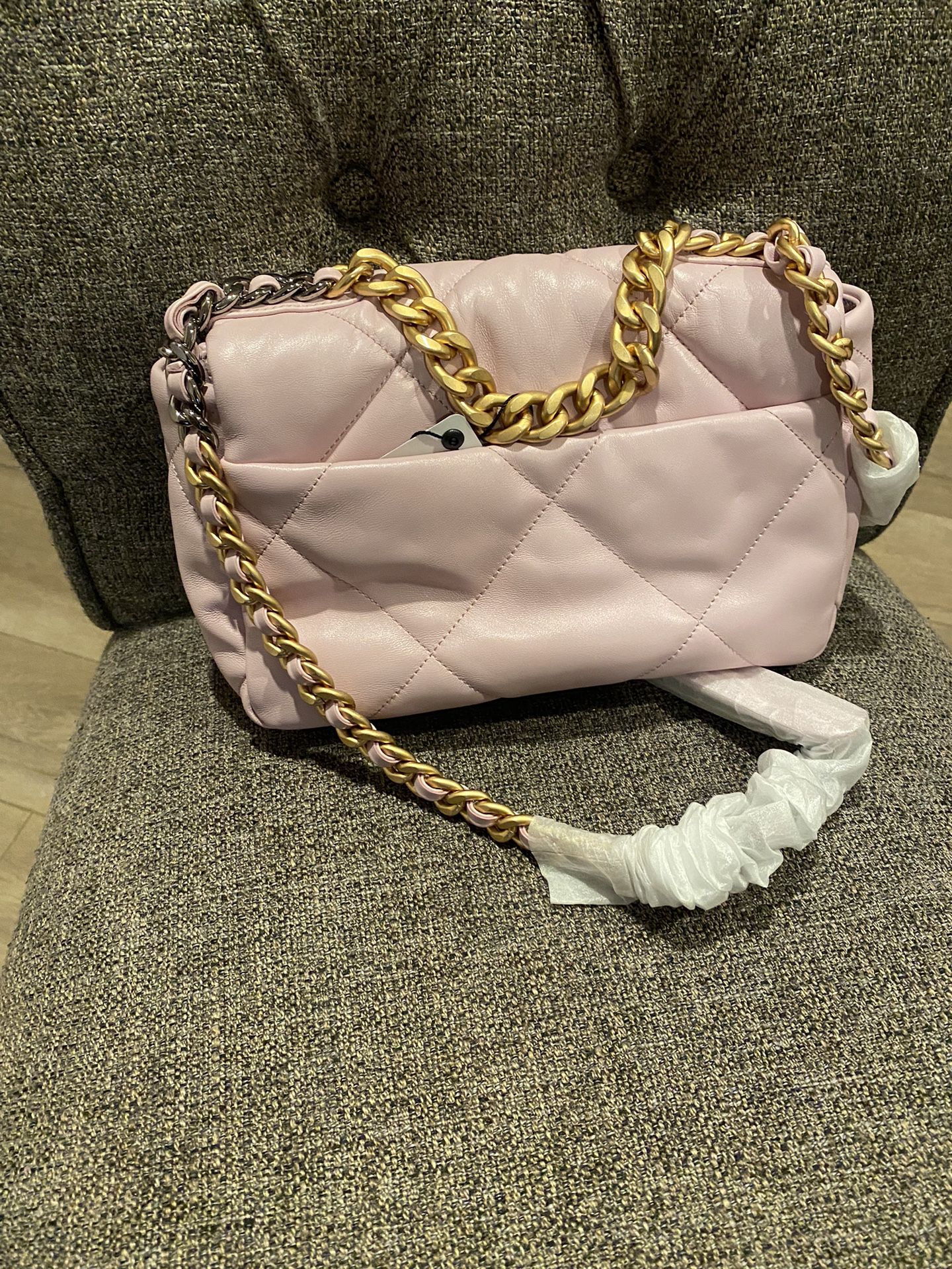 Chanel Bag for Sale in Los Angeles, CA - OfferUp