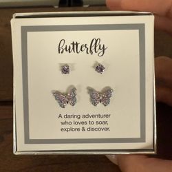 Charming Butterfly Stud Earrings