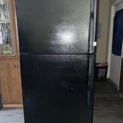 GE Refrigerator