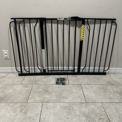 Extra Wide Pet Gate / Baby Gate - Fits Openings 29” - 56”