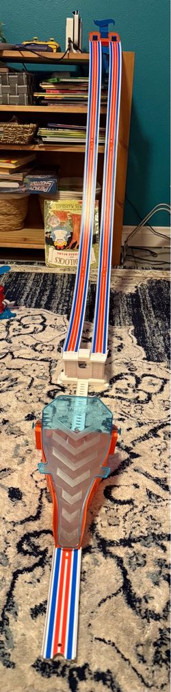 Hot wheels Flying custom drop race