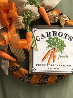 Carrot Sign Wreath