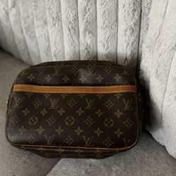 Luis Vuitton 