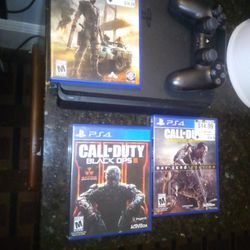 PlayStation 4 Three Games And Controller