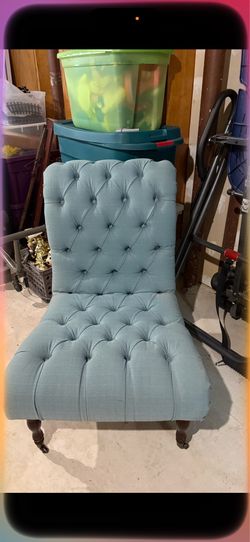 Accent chair