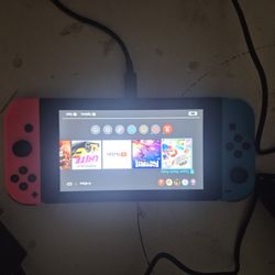 Nintendo Switch 