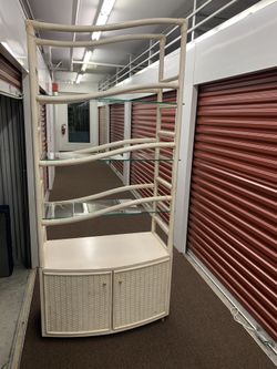 Rattan bookshelf with glass shelves - made in Germany o