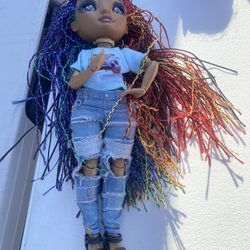 Rainbow High Doll Vannesa