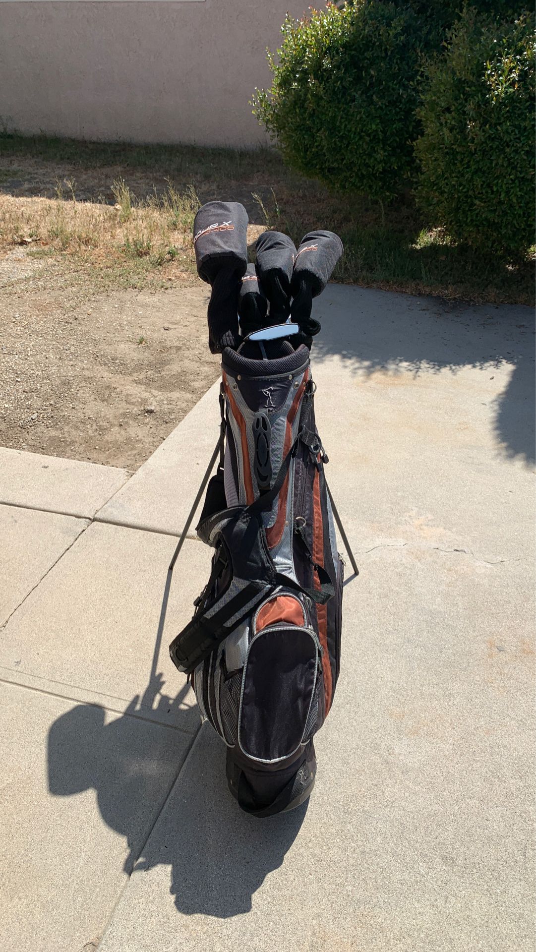 Tour X MG400 Golf Club Set and bag