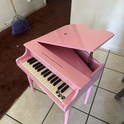 Piano Nina
