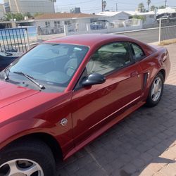 2004 Ford Mustang