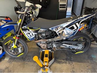 2021 Husqvarna 701 SM